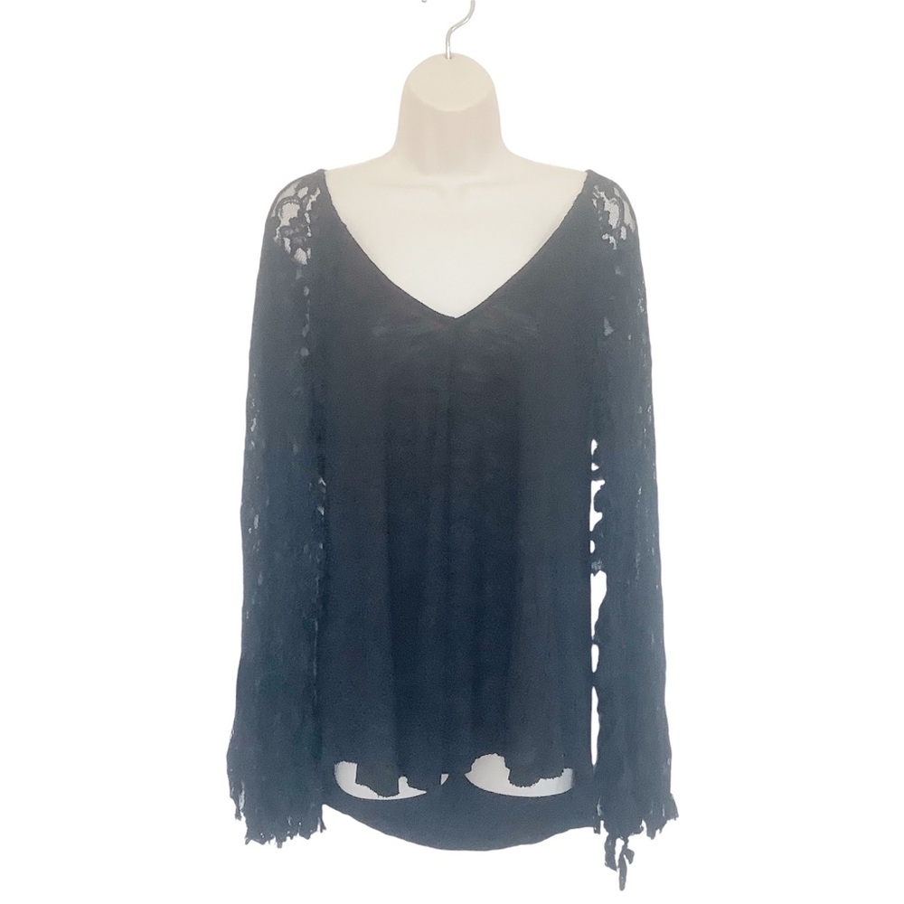 NWOT Ecote Black Long Sleeve Lace Fringe Crochet Top Shirt Size M